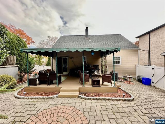 303 Shaler Boulevard, Ridgefield, NJ 07657