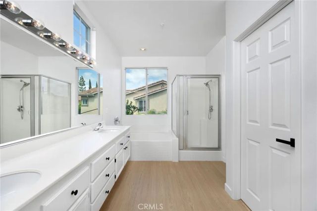 448 N Londonderry Lane D, Orange, CA 92869