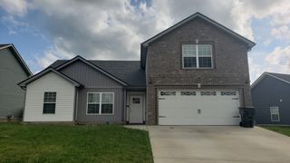 1944 Sydney Louise Dr, Clarksville, TN 37042