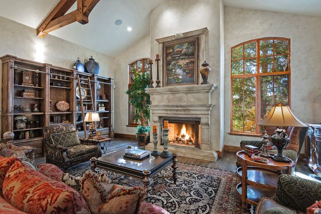 8778 S FALCON HEIGHTS LN, Sandy, UT 84093