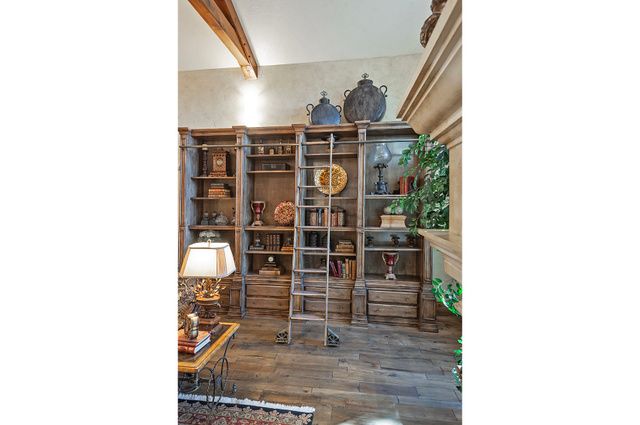 8778 S FALCON HEIGHTS LN, Sandy, UT 84093