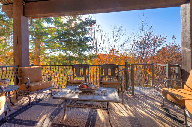 8778 S FALCON HEIGHTS LN, Sandy, UT 84093