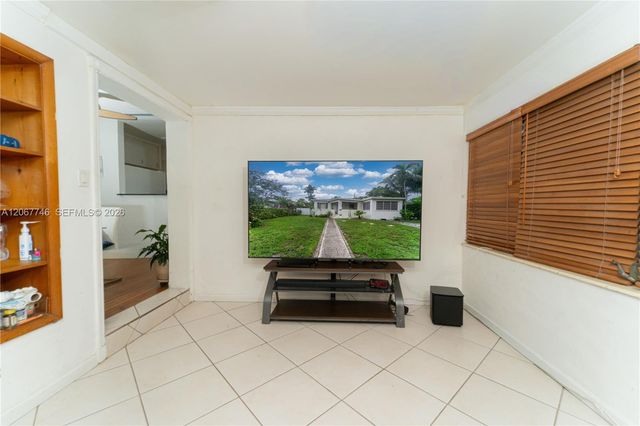 6250 NW 41st Street, Virginia Gardens, FL 33166