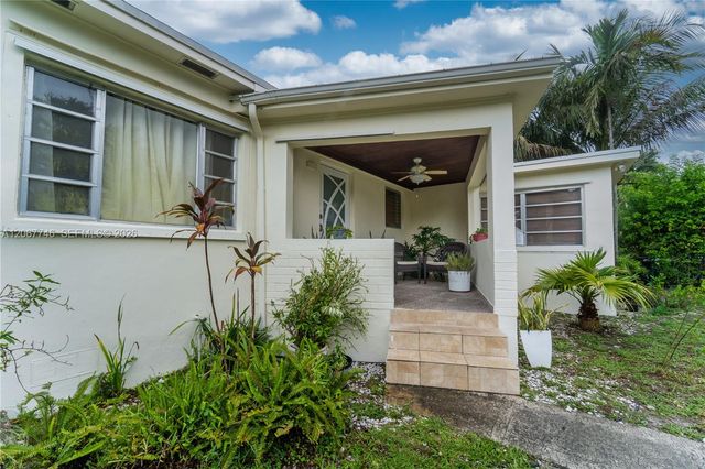 6250 NW 41st Street, Virginia Gardens, FL 33166