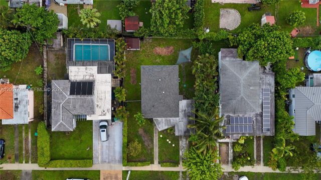 6250 NW 41st Street, Virginia Gardens, FL 33166