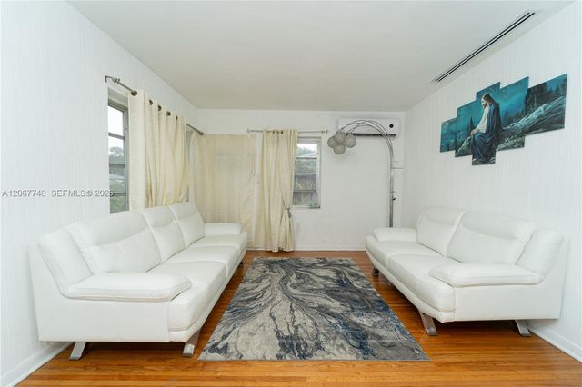 6250 NW 41st Street, Virginia Gardens, FL 33166