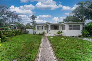 6250 NW 41st Street, Virginia Gardens, FL 33166