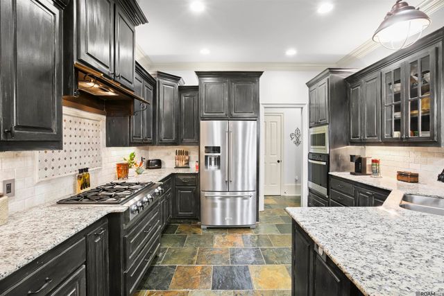 2179 S Turnberry Ave, Zachary, LA 70791