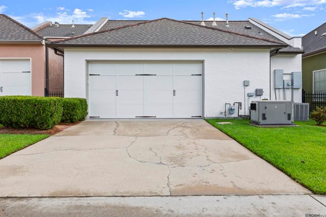 2179 S Turnberry Ave, Zachary, LA 70791