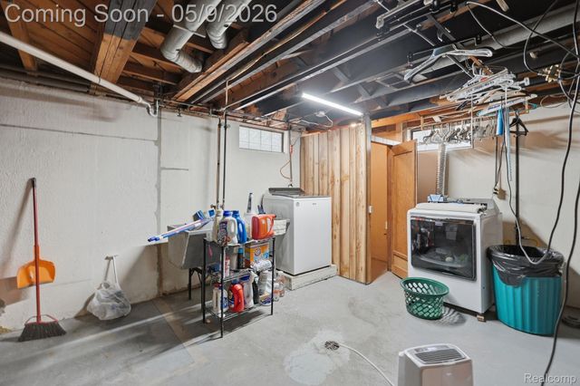 15817 Beech Daly Road, Redford Charter Township, MI 48239
