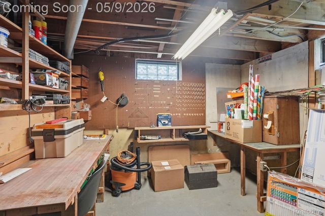 15817 Beech Daly Road, Redford Charter Township, MI 48239