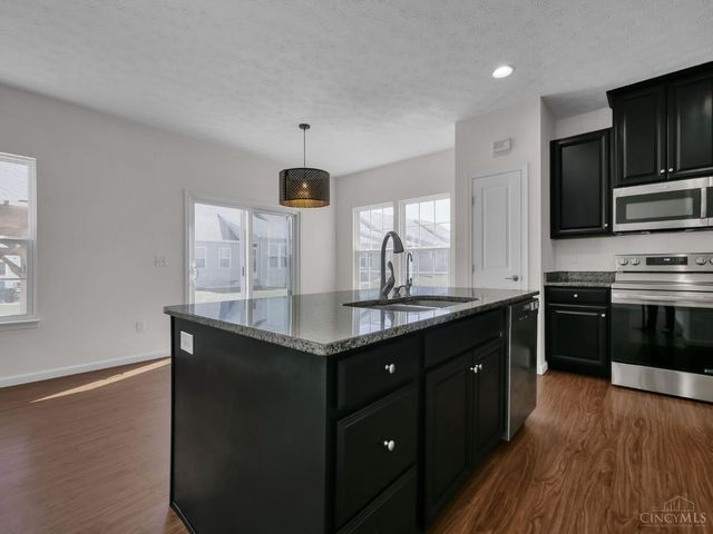 3301 Crescent Falls Way, Deerfield Twp., OH 45039