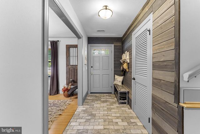 410 LEGION POST LN, Madison, VA 22727