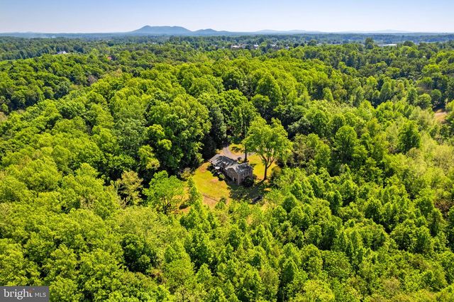 410 LEGION POST LN, Madison, VA 22727