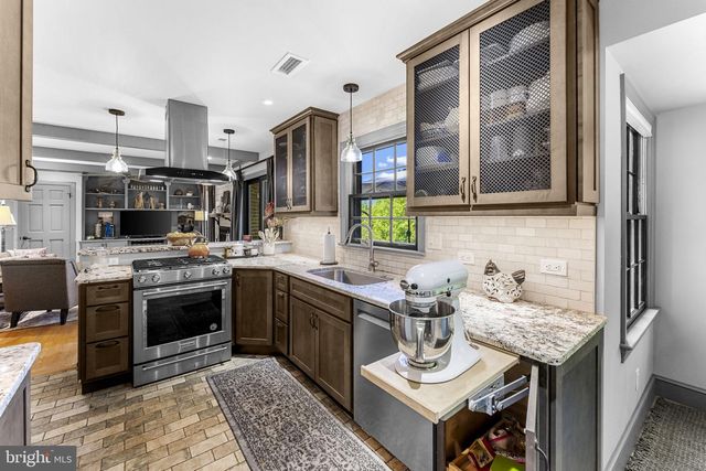 410 LEGION POST LN, Madison, VA 22727