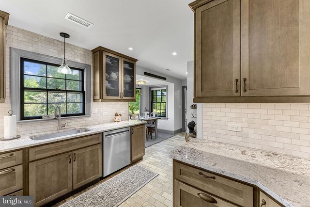 410 LEGION POST LN, Madison, VA 22727