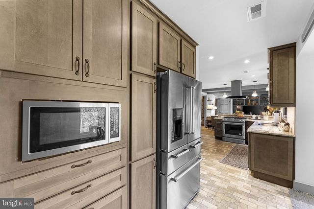 410 LEGION POST LN, Madison, VA 22727