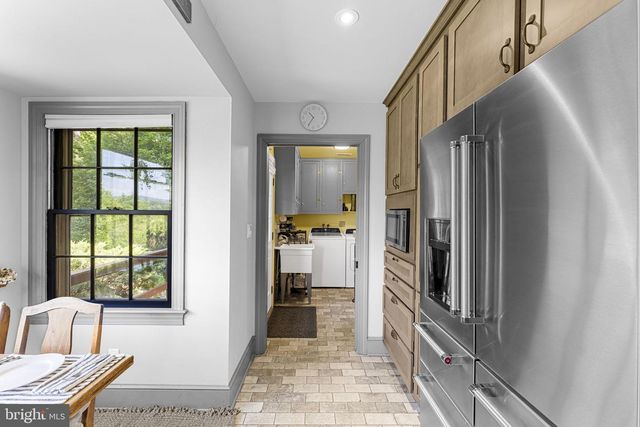 410 LEGION POST LN, Madison, VA 22727