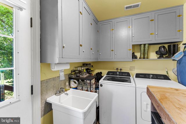 410 LEGION POST LN, Madison, VA 22727
