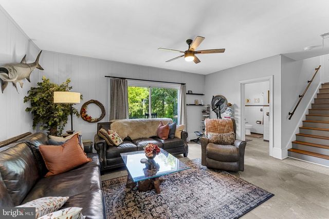 410 LEGION POST LN, Madison, VA 22727