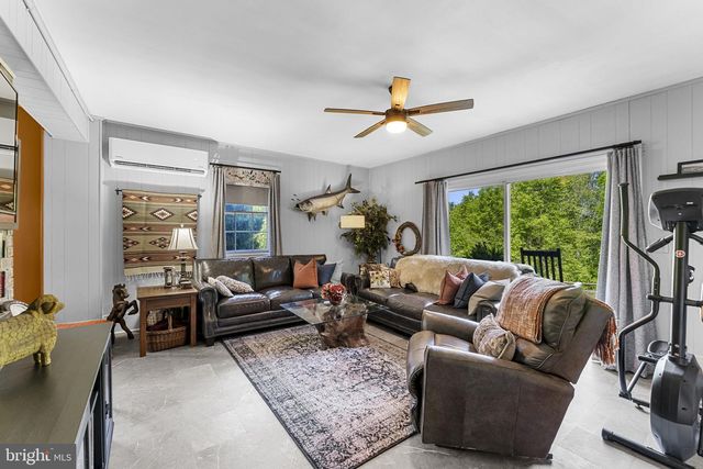 410 LEGION POST LN, Madison, VA 22727