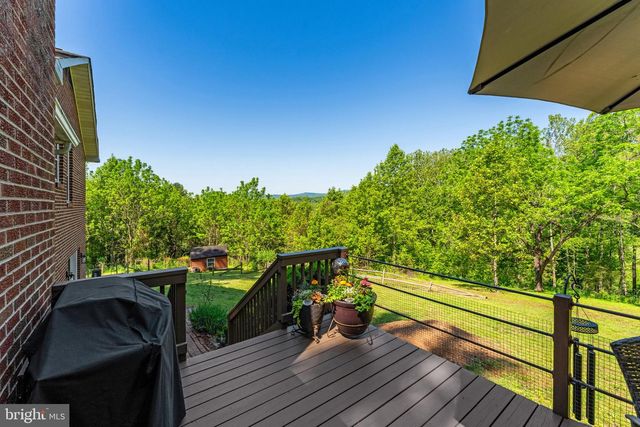 410 LEGION POST LN, Madison, VA 22727