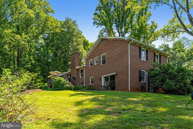 410 LEGION POST LN, Madison, VA 22727