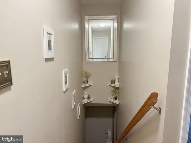 219 LAKESIDE DR, Stephens City, VA 22655