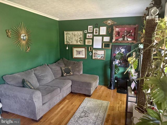 219 LAKESIDE DR, Stephens City, VA 22655