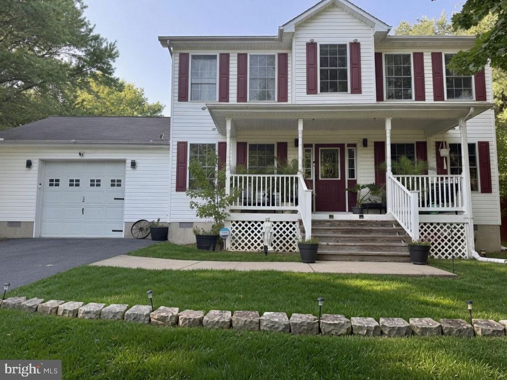219 LAKESIDE DR, Stephens City, VA 22655