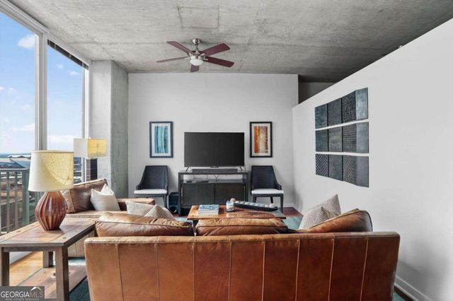 400 W Peachtree Street NW 3910, Atlanta, GA 30308