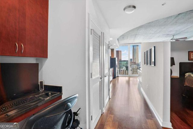 400 W Peachtree Street NW 3910, Atlanta, GA 30308