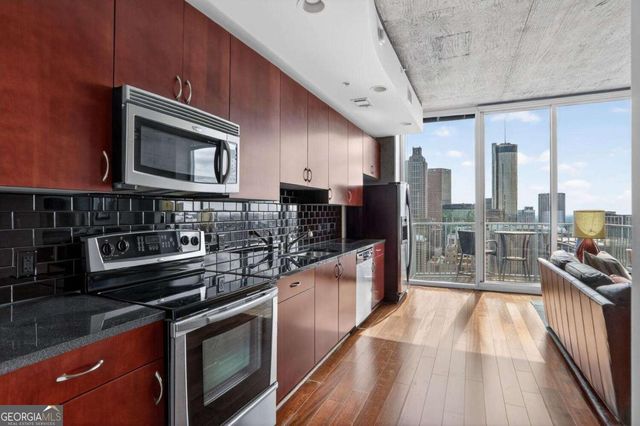 400 W Peachtree Street NW 3910, Atlanta, GA 30308