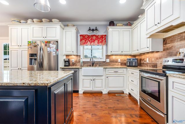 25956 Hunter Gates Road, Lester, AL 35647