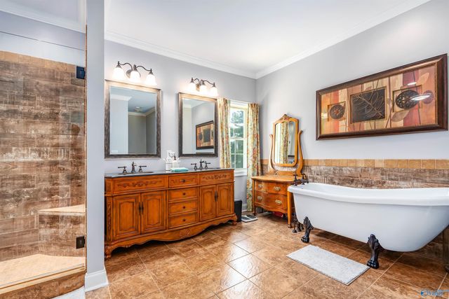 25956 Hunter Gates Road, Lester, AL 35647