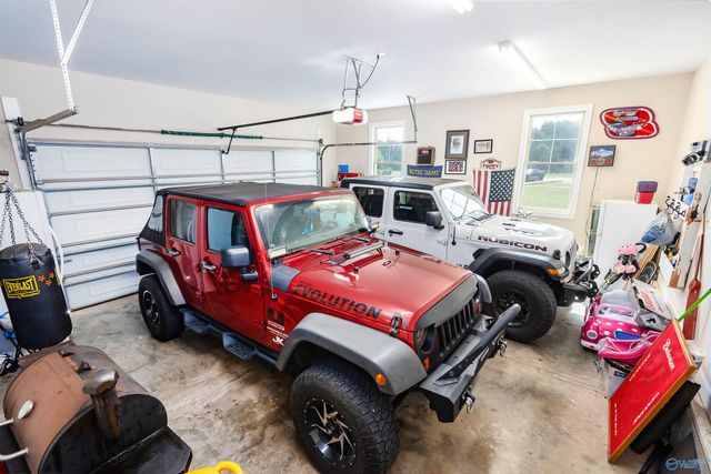 25956 Hunter Gates Road, Lester, AL 35647