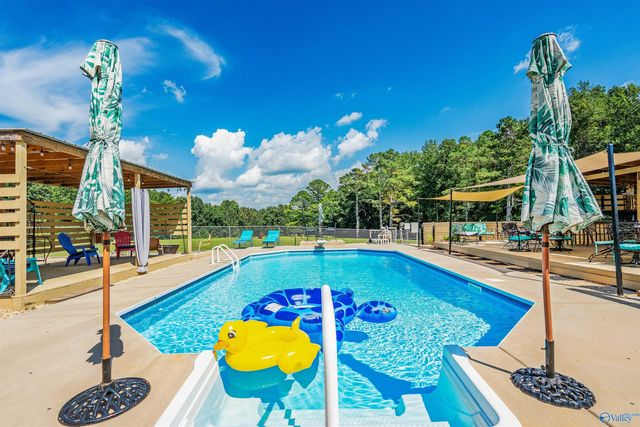 25956 Hunter Gates Road, Lester, AL 35647
