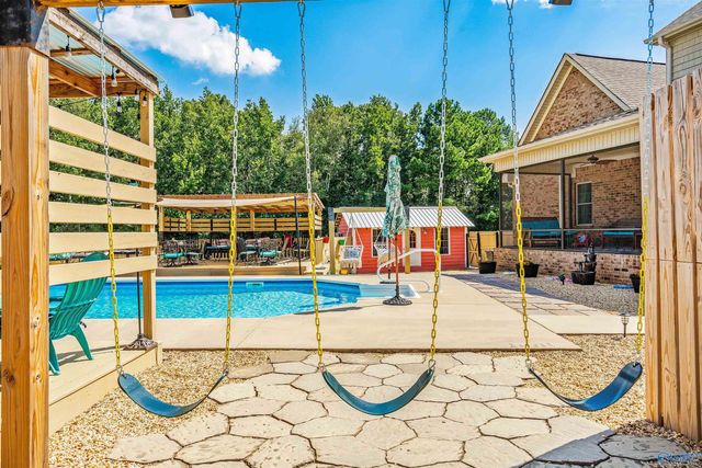 25956 Hunter Gates Road, Lester, AL 35647