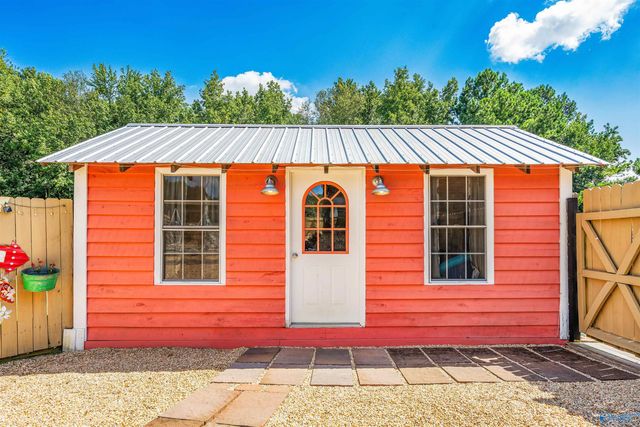 25956 Hunter Gates Road, Lester, AL 35647