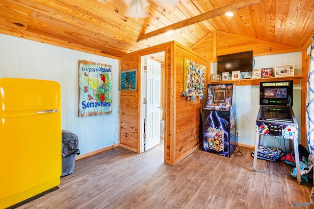25956 Hunter Gates Road, Lester, AL 35647
