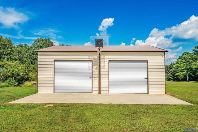 25956 Hunter Gates Road, Lester, AL 35647