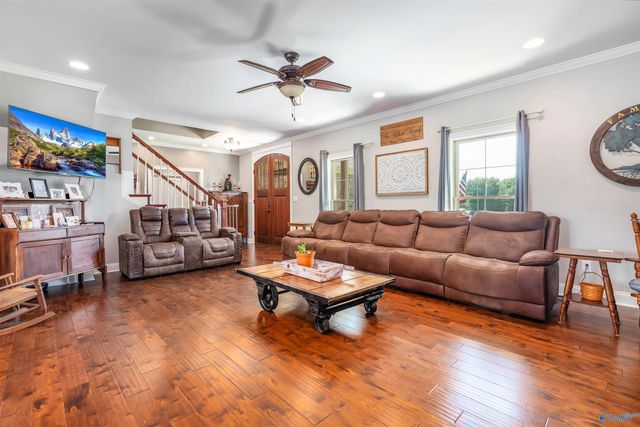 25956 Hunter Gates Road, Lester, AL 35647