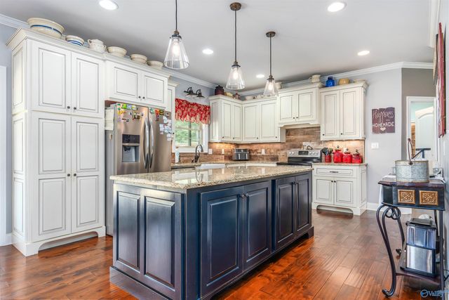 25956 Hunter Gates Road, Lester, AL 35647