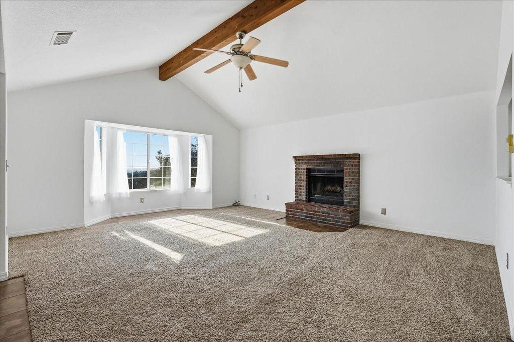 Image 12 of property listing at 30917 N Dome Dr, Coarsegold, CA 93614