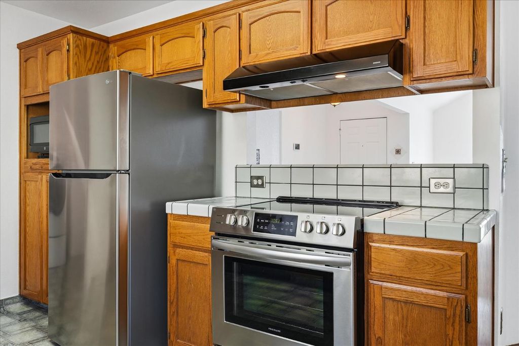 Image 21 of property listing at 30917 N Dome Dr, Coarsegold, CA 93614