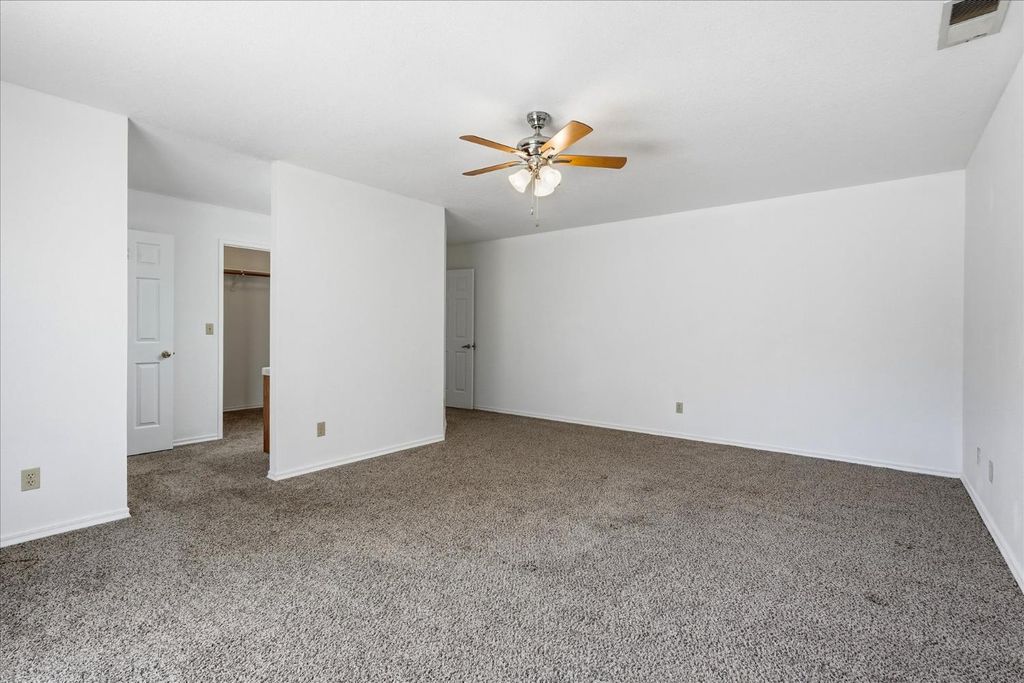 Image 26 of property listing at 30917 N Dome Dr, Coarsegold, CA 93614