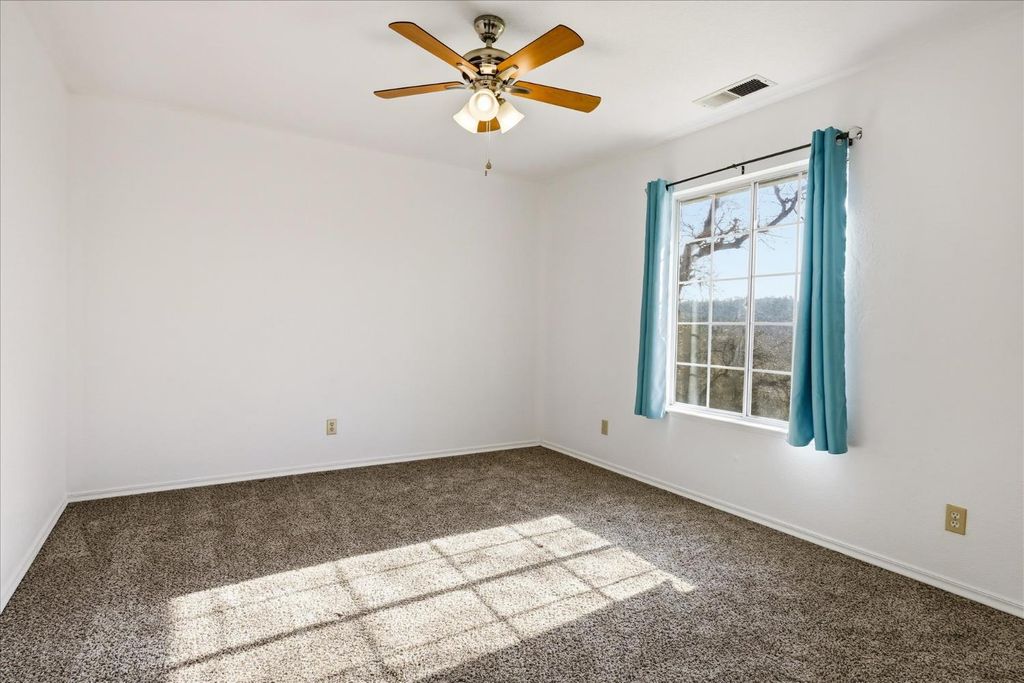 Image 31 of property listing at 30917 N Dome Dr, Coarsegold, CA 93614