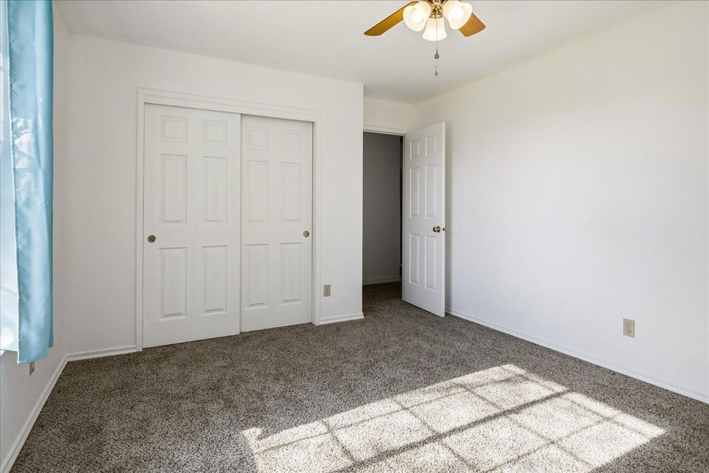 Image 32 of property listing at 30917 N Dome Dr, Coarsegold, CA 93614