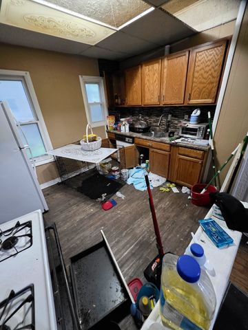 1444 E 22nd Street, Des Moines, IA 50317