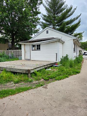 1444 E 22nd Street, Des Moines, IA 50317